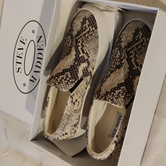 NEW Steve Madden Loafers Gills-C Snake Size 8 - Picture 2 of 6